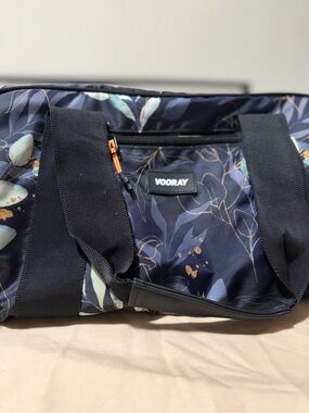Vooray Navy Floral Travel Tote with Black Straps